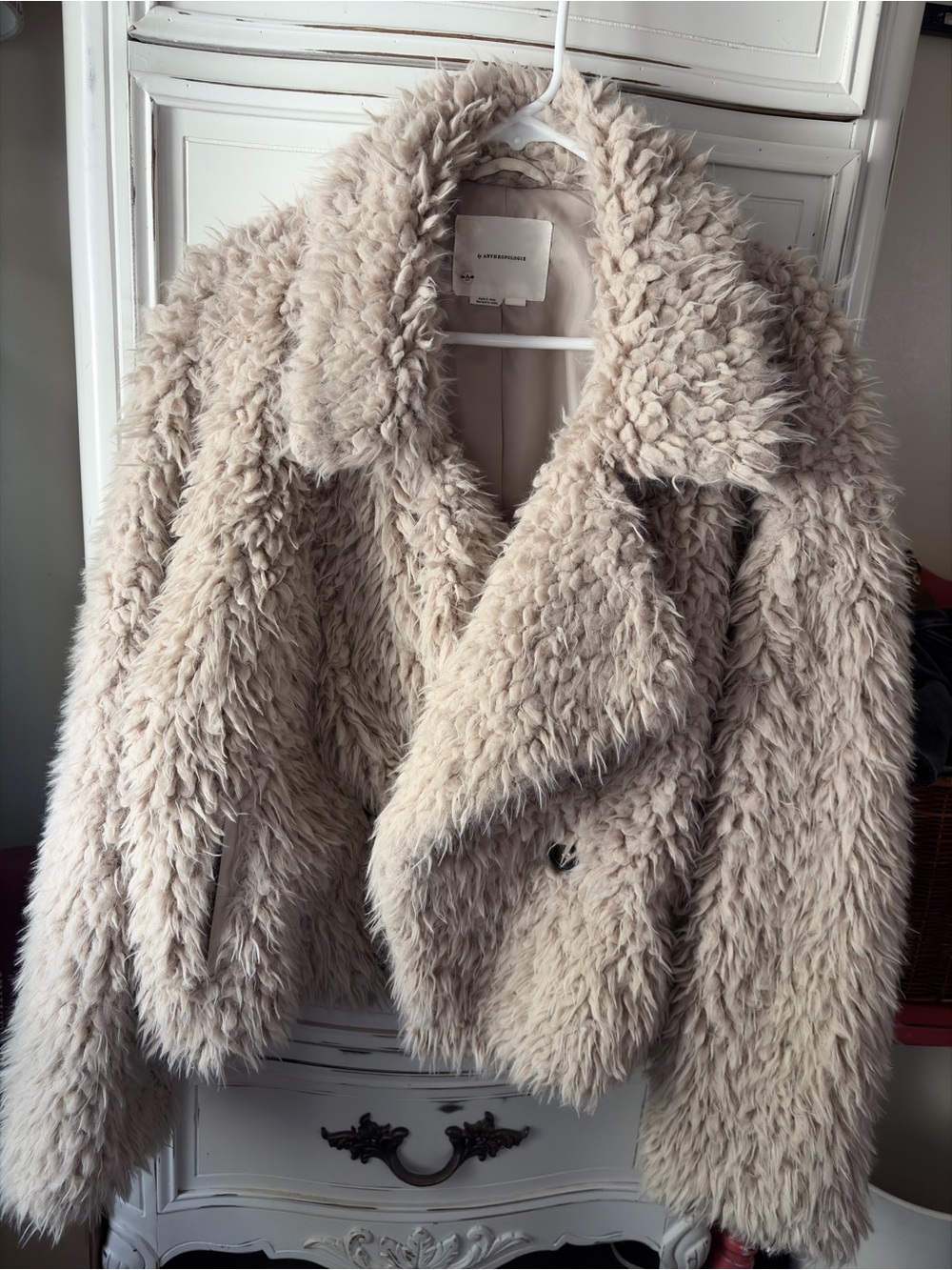Anthropologie Plush Faux Fur Teddy Jacket in Light Cream, Lined, UEC, Size Med.